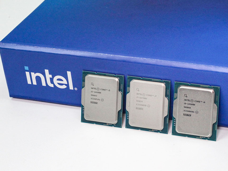 Unboxing i podgląd Intel Core 14. Generacji - Odświeżenie Raptor Lake Unboxing i podgląd Intel Core 14. Generacji - Odświeżenie Raptor Lake Unboxing i podglad Intel Core 14. Generacji Odswiezenie Raptor Lake 8