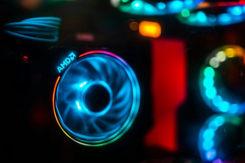 AMD Ryzen 7 7800X3D – Cena, testy, porównania